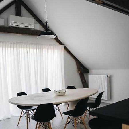 איפר Gezellige Loft Met Twee Slaapkamers מראה חיצוני תמונה