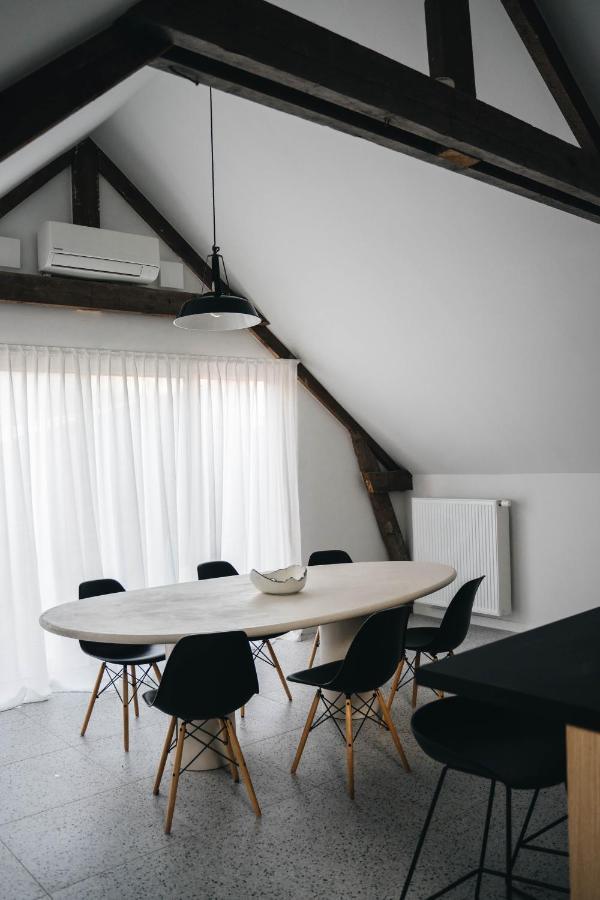 איפר Gezellige Loft Met Twee Slaapkamers מראה חיצוני תמונה